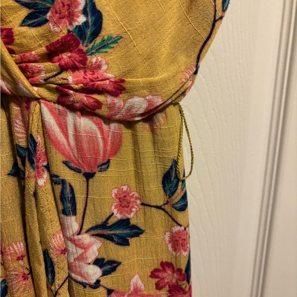 AUW - Floral Summer Dress - Picture 4 of 7
